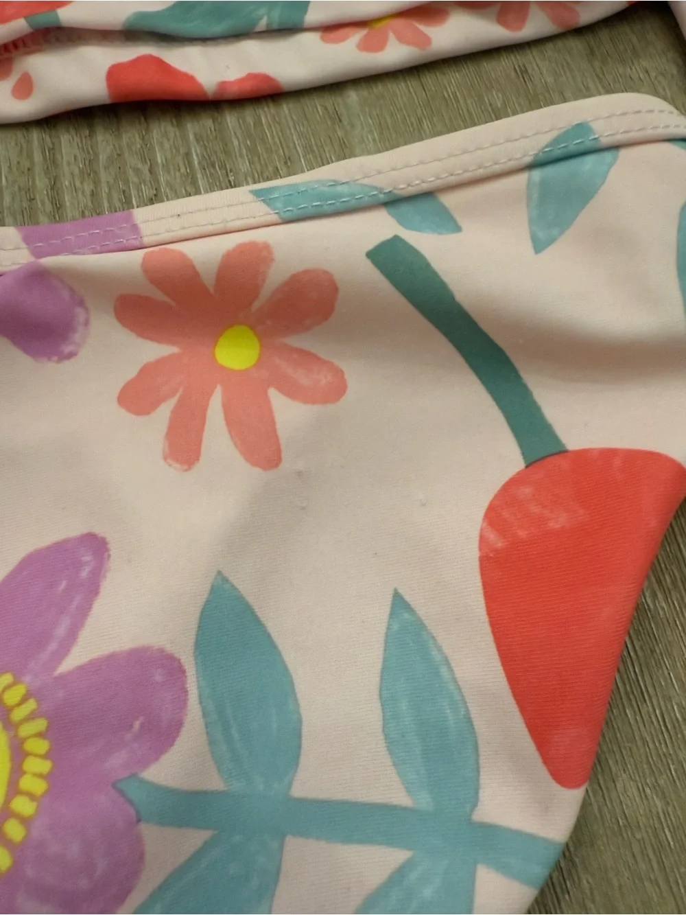 Carter’s swimsuit/rash guard size 4T